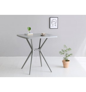 Outdoor Plastic Table