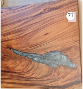 Square table with epoxy size 70 cm